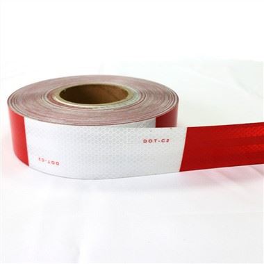 Rautt og hvítt endurskinsband fyrir eftirvagna